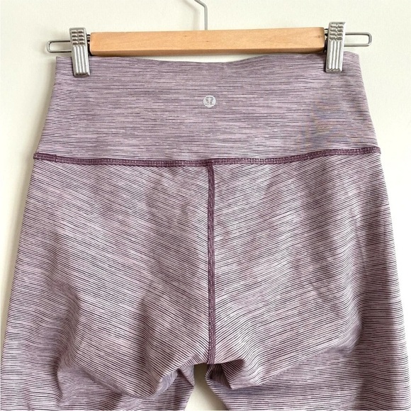 LULULEMON Wunder Under High Rise Tight 28" Luxtreme Purple Striped Sz 8 - Picture 6 of 11